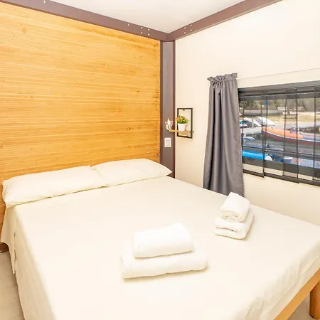 Hoceanika Houseboat Ботель *