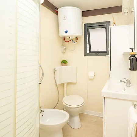 Hoceanika Houseboat Ботель