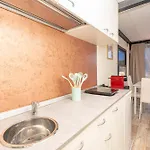 Hoceanika Houseboat