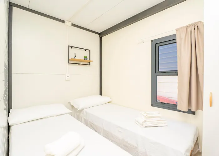 Hoceanika Houseboat Botel Porto Rotondo